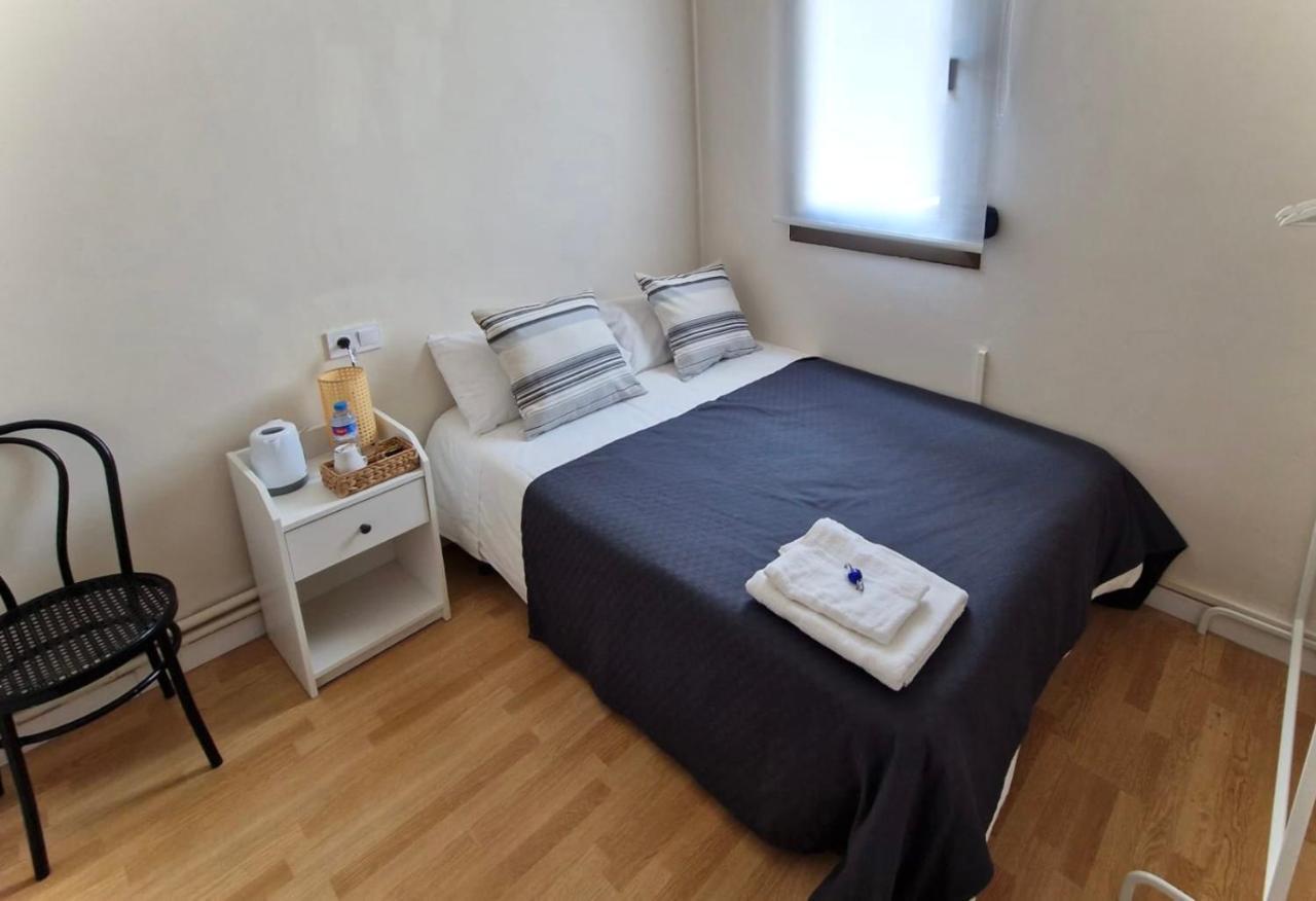 Barcelona Pr Guesthouse El Prat de Llobregat Quarto foto